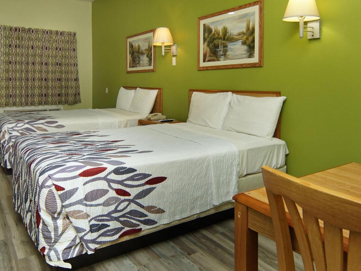 Quality One Motel Вітерфорд Екстер'єр фото