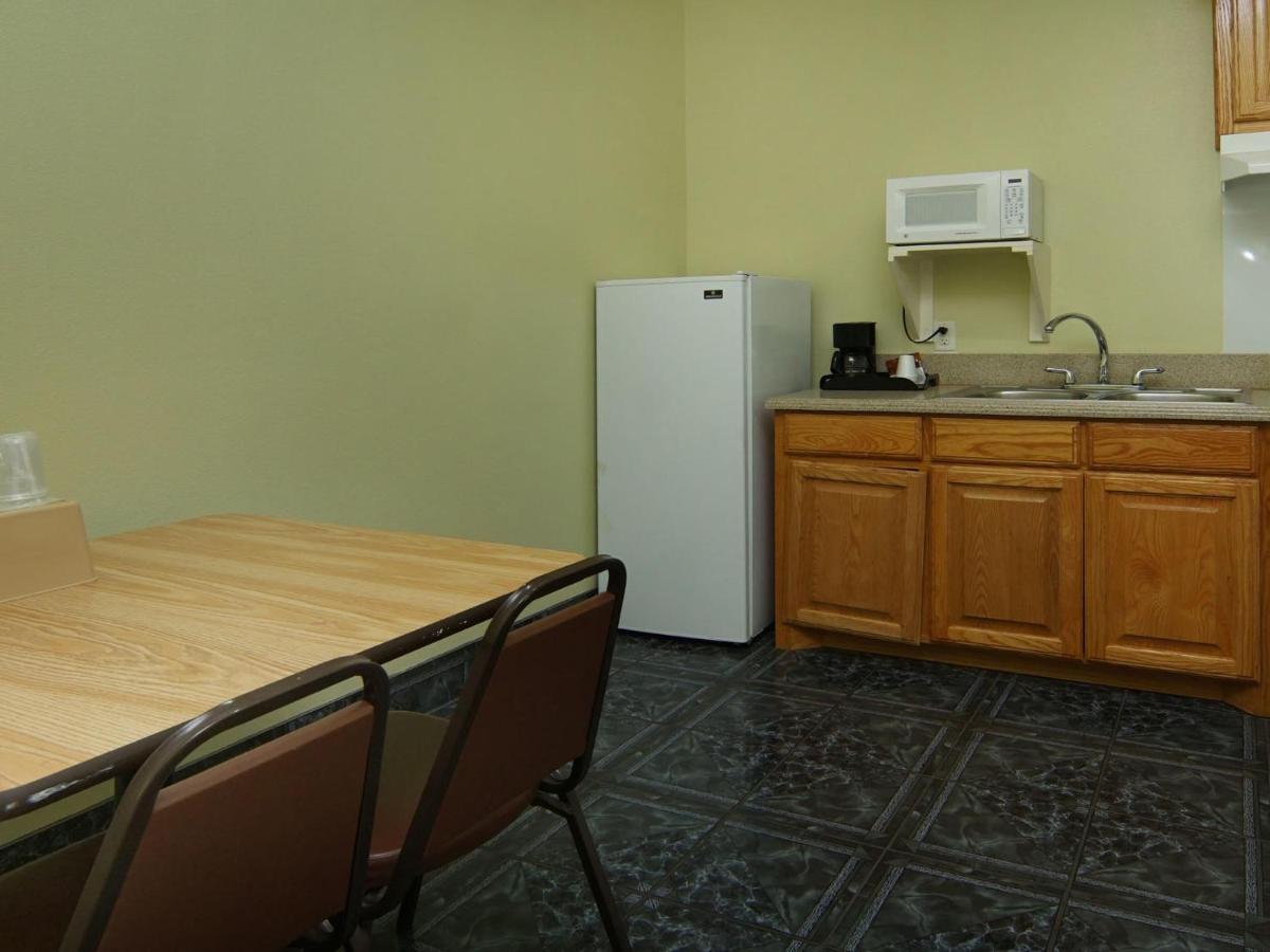 Quality One Motel Вітерфорд Екстер'єр фото