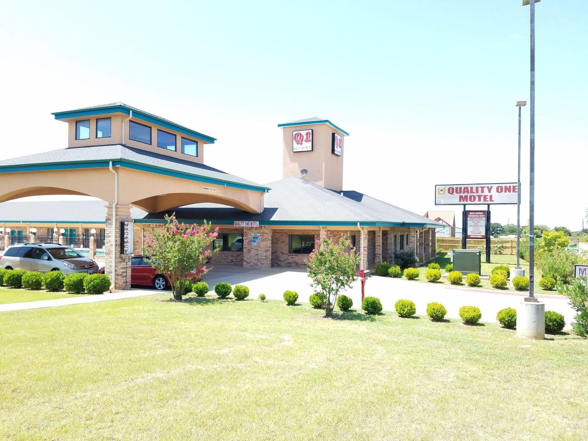 Quality One Motel Вітерфорд Екстер'єр фото